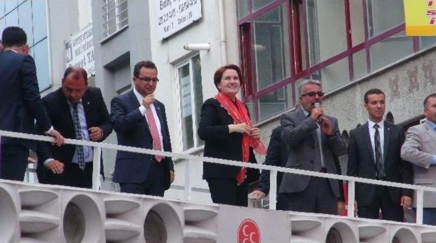 Akşener: &ldquo;hdp İle Mhp&rsquo;nin Yan Yana Gelişinin M&uuml;mk&uuml;natı Yok &ldquo;