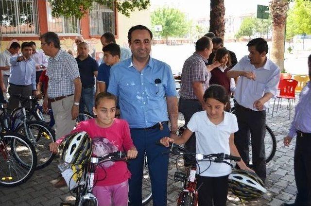 Sağlık Bakanlığı&rsquo;ndan Ortacalı &Ouml;ğrencilere Bisiklet 1