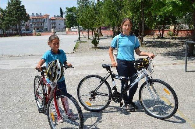 Sağlık Bakanlığı&rsquo;ndan Ortacalı &Ouml;ğrencilere Bisiklet 2