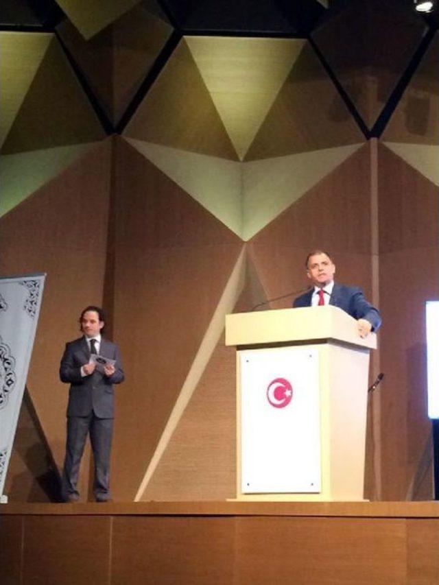 İstanbul Milli Eğitim M&uuml;d&uuml;r&uuml;, Osmanlıca yı &Ouml;ğrendi 2