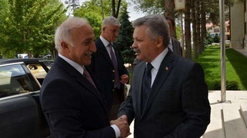 Samsun Valisi İbrahim Şahin&rsquo;den Vali Kahraman&rsquo;a Ziyaret