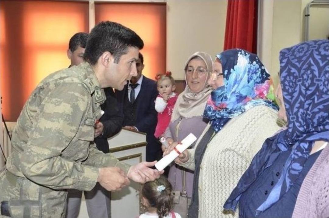 El Emeği G&ouml;z Nuru &Uuml;r&uuml;nler G&ouml;r&uuml;c&uuml;ye &Ccedil;ıktı