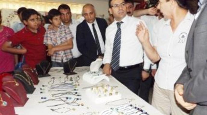 Halk Eğitim Merkezi&rsquo;nde Yılsonu Sergisi A&ccedil;ıldı