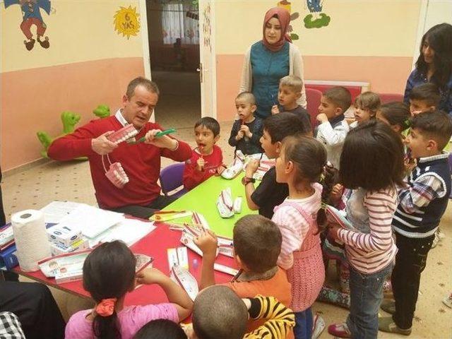 Akyaka’da Öğrencilere Diş Çürümelerine Karşı Flor-vernik Uygulaması Yapıldı