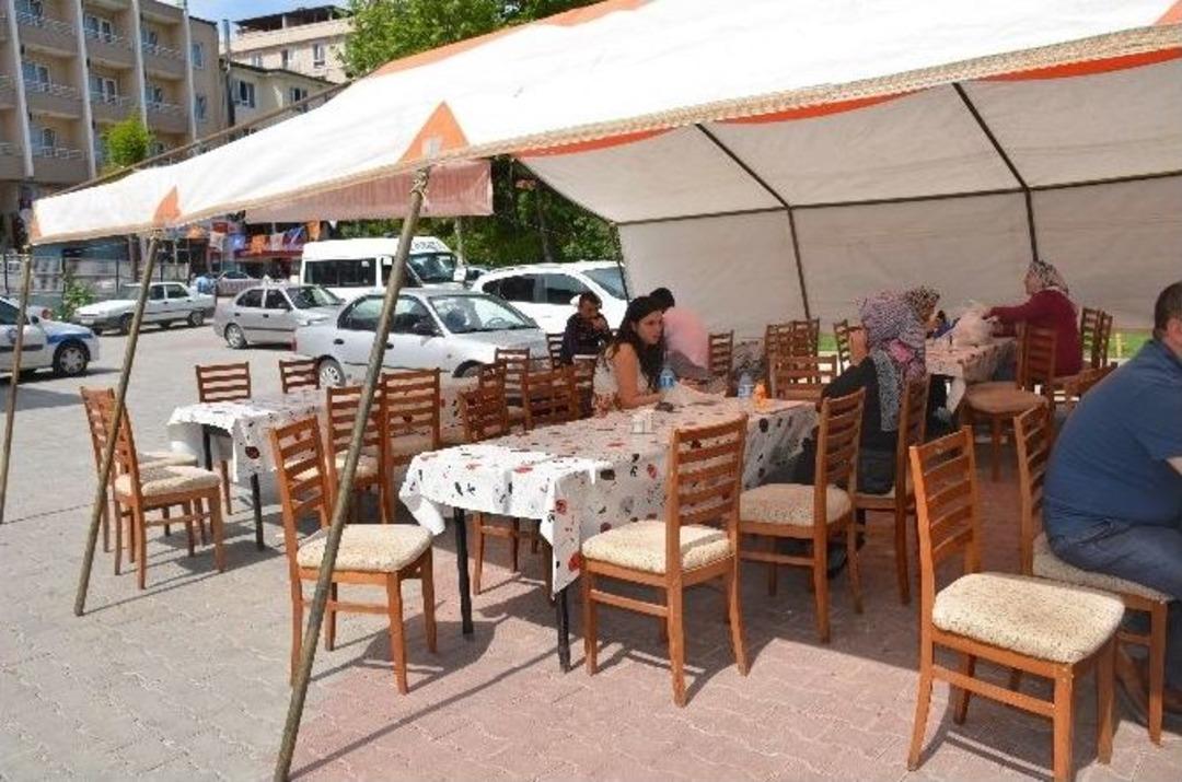 Bilecik&rsquo;te A&ccedil;ılan Kermeslere Vatandaşlar Yoğun İlgi G&ouml;steriyor