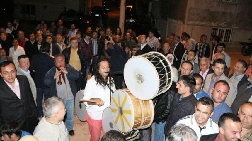 Uşak Ak Parti Mahalle Mitinginde Renkli Anlar