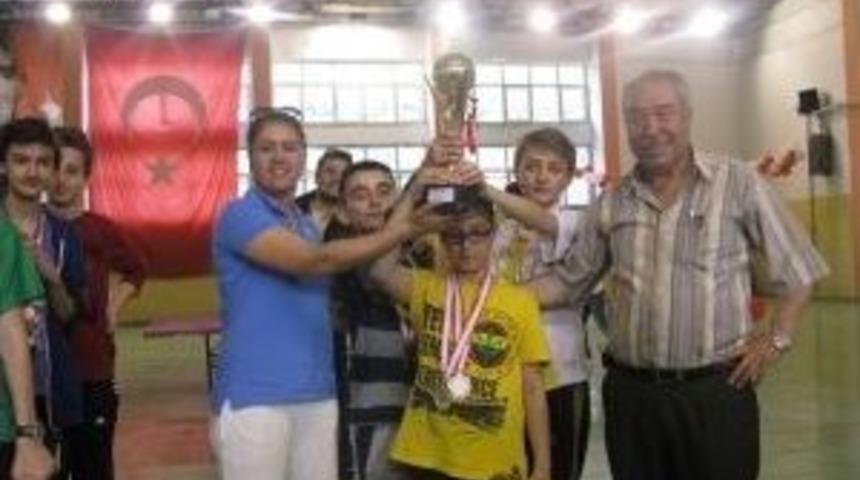 Ulus&rsquo;ta Masa Tenisi Kursları Devam Ediyor