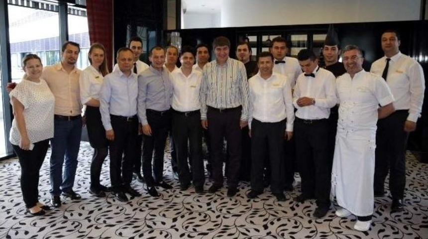 B&uuml;y&uuml;kşehir Belediyesi Turizm &Ccedil;alışanlarını K&uuml;&ccedil;&uuml;k Taksitle Ev Sahibi Yapacak