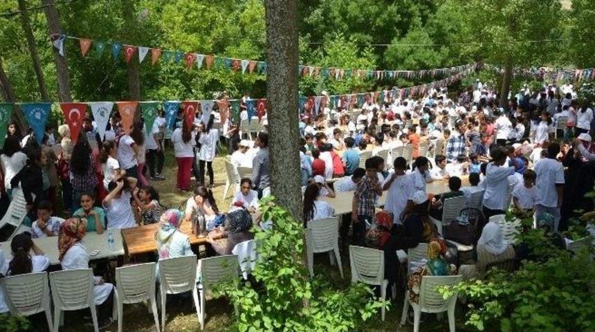 Yeşil Konak &Ouml;ğrencileri Kır Şenliğinde Buluştu