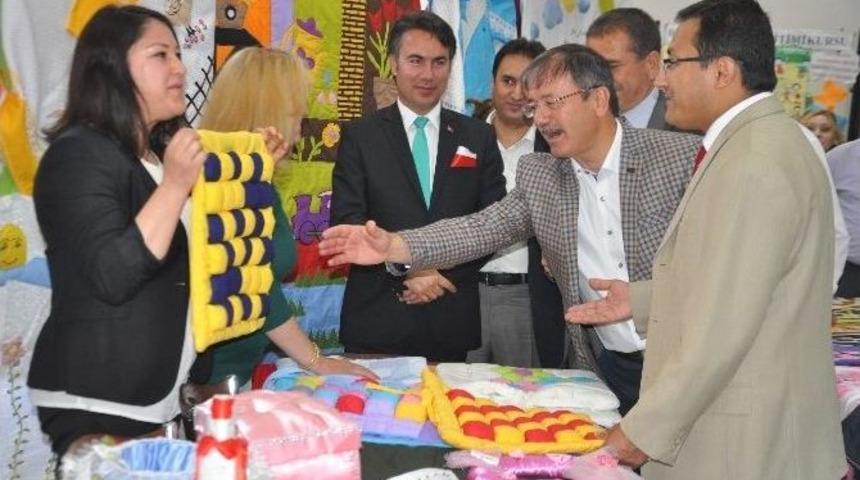 Kadınların El Emeği G&ouml;z Nurları G&ouml;r&uuml;c&uuml;ye &Ccedil;ıktı