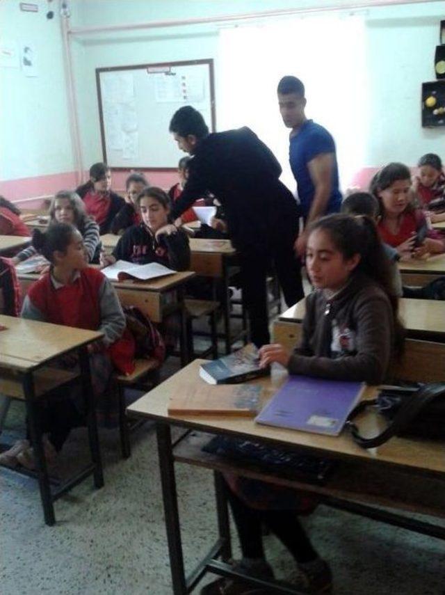 Sorgun Aktif Gençlik Topluluğundan Öğrencilere Kitap Hediyesi 1