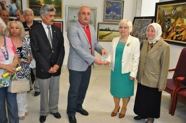 Bursa Kent Konseyi’nde Gönüllü Ressamlar Ödüllendirildi 3