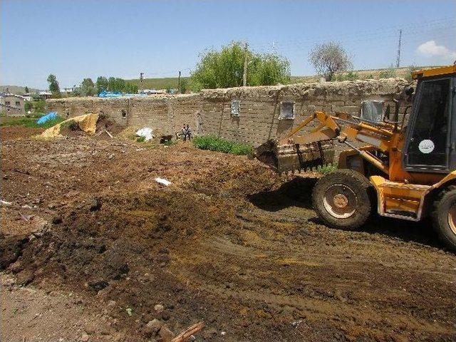 Tuşba Belediyesi’nden ‘çevre Ve İnsan Sağlığı’ Çalışması