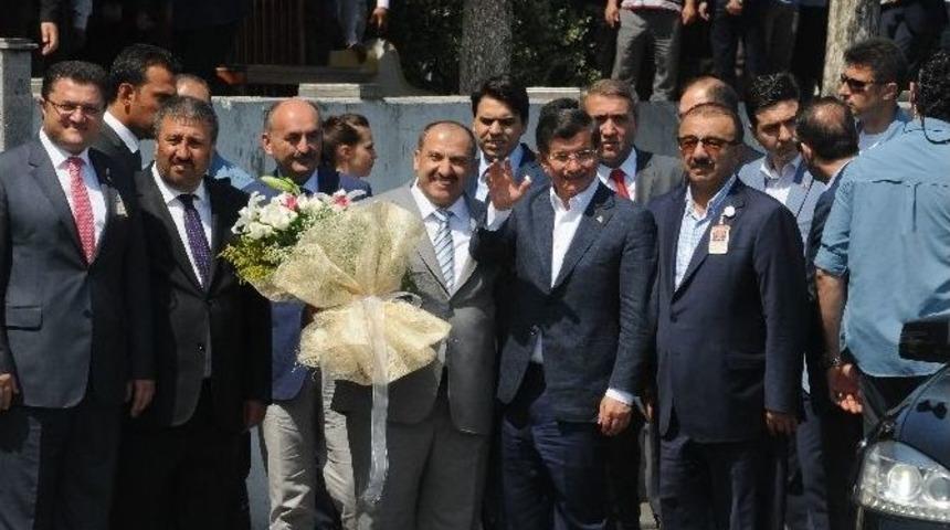 Başbakan Davutoğlu, Taksicilerle Menemen Yedi