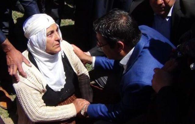 Karlıova'da Öldürülen Hdp'li Şoför Toprağa Verildi