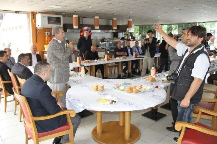 Akyazı Belediyesi Yeni Web Sitesi Basın Toplantısı İle Tanıtıldı G3