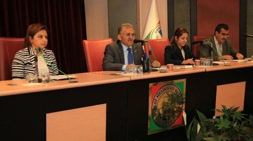 100 Bin Kişiye Hitap Edecek Semt Polikliniği İ&ccedil;in İlk Adım Atıldı