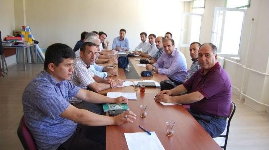 Samsat&rsquo;ta Okul M&uuml;d&uuml;rleri Yıl Sonu Toplantısı