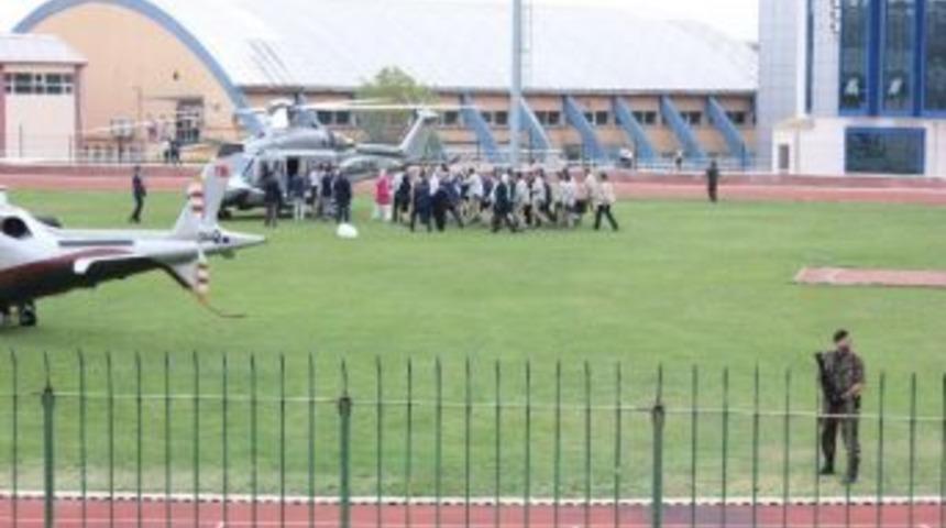 Başbakan Davutoğlu Havayoluyla Edirne&rsquo;den Ayrıldı