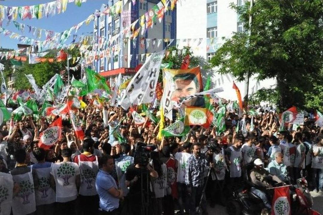 Demirtaş: &ldquo;erzurum&rsquo;da Provokasyon Yapıldı&rdquo;