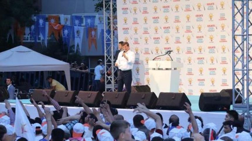 Başbakan Davutoğlu'dan Chp, Mhp Ve Hdp&rsquo;Ye &Uuml;&ccedil;l&uuml; &Ccedil;ete Su&ccedil;laması (2)