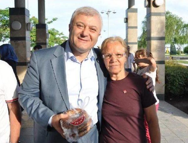 Chp Milletvekili Adaylarından İzmirli lere Kahvaltı S&uuml;rprizi 3