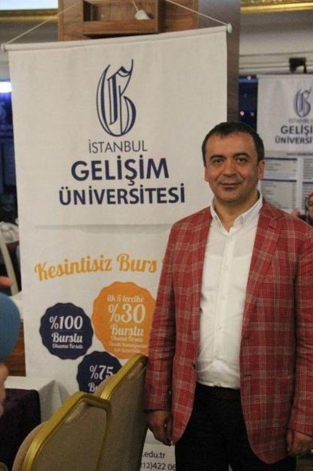 Elazığ’da İstanbul Gelişim Üniversitesi Öğrencilerle Buluştu