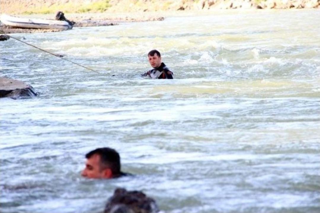 Zilan &Ccedil;ayı&rsquo;na D&uuml;şen Şahıs &Ouml;l&uuml; Bulundu