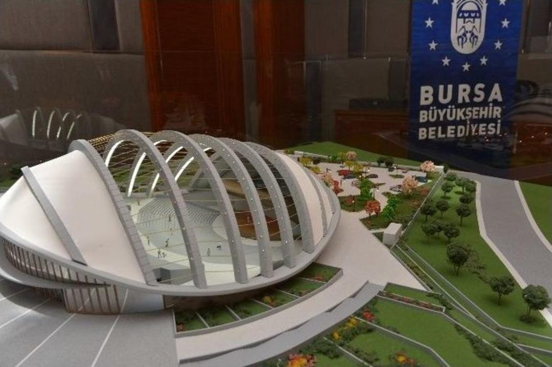 Bursa&rsquo;ya &lsquo;koza&rsquo; Modelli A&ccedil;ıkhava Tiyatrosu