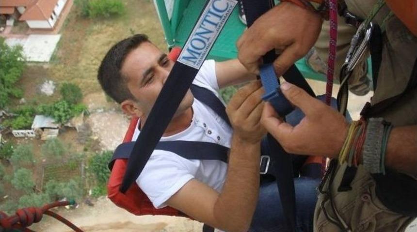 Scad&rsquo;la Atlarken &Ouml;ld&uuml; &Ouml;ld&uuml; Dirildi