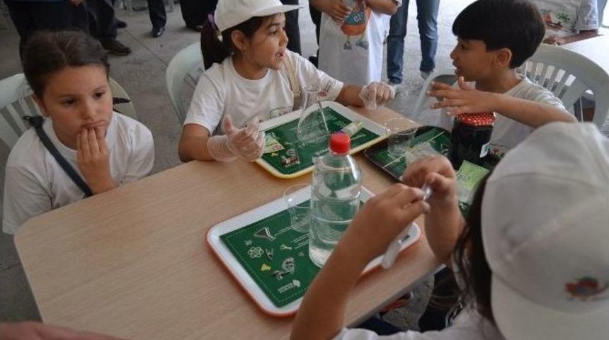 &Ccedil;evreci &Ccedil;ocuklardan B&uuml;y&uuml;klerine Mesaj