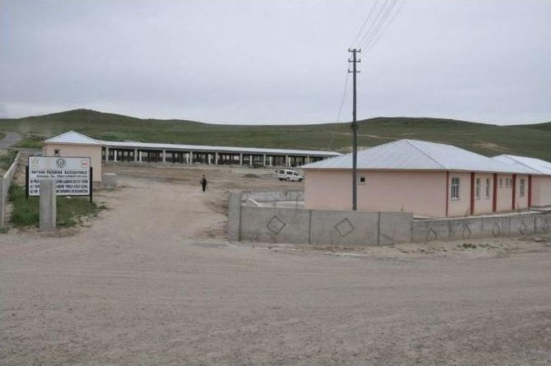 Modern Hayvan Pazar Yeri Tamamlanmak &Uuml;zere