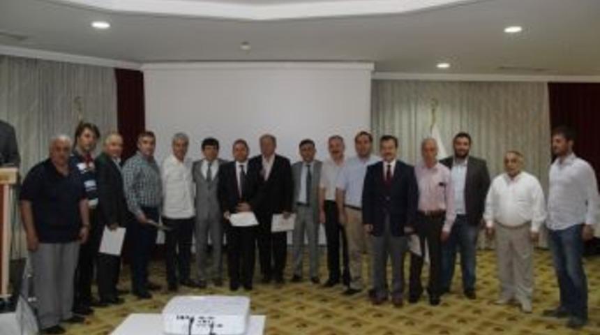 Adana Obm, M&uuml;şterilerini Plaketle &Ouml;d&uuml;llendirdi