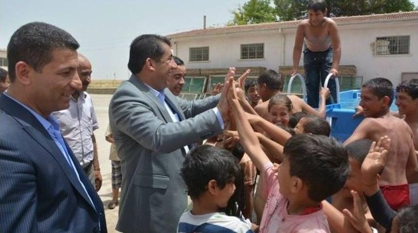 Havuz Şenliği &Ccedil;ocukların Eğlencesi Oldu