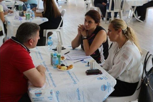 B&uuml;y&uuml;k&ccedil;ekmece Belediyesi İşsiz Ve İşvereni Buluşturdu 2