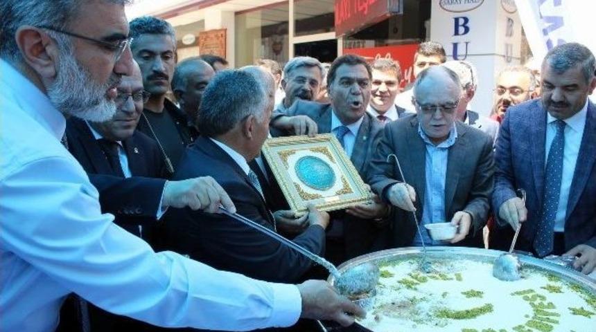 Bakan Taner Yıldız Kapalı &Ccedil;arşı Esnafını Ziyaret Etti