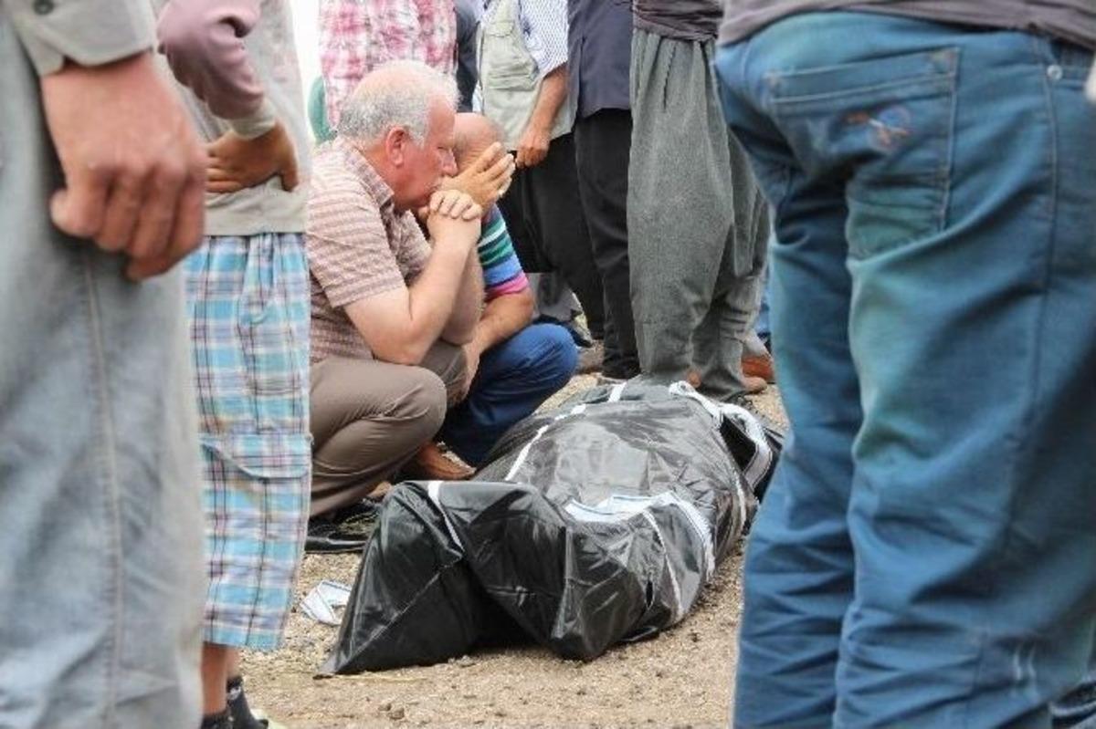 Hatalı Sollama Faciaya Neden Oldu: 2 &Ouml;l&uuml;, 7 Yaralı