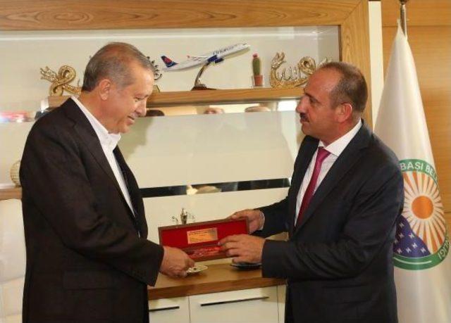 Erdoğan: 20 Partinin Seçime Girdiği Yerde Diktatör Mü Olur? 3