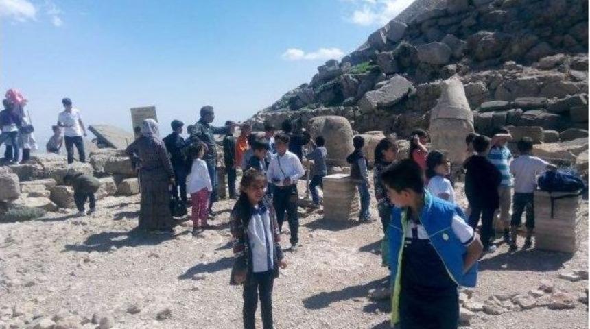 Kubilay İlkokulu &Ouml;ğrencileri Nemrut Dağı&rsquo;nı Gezdi