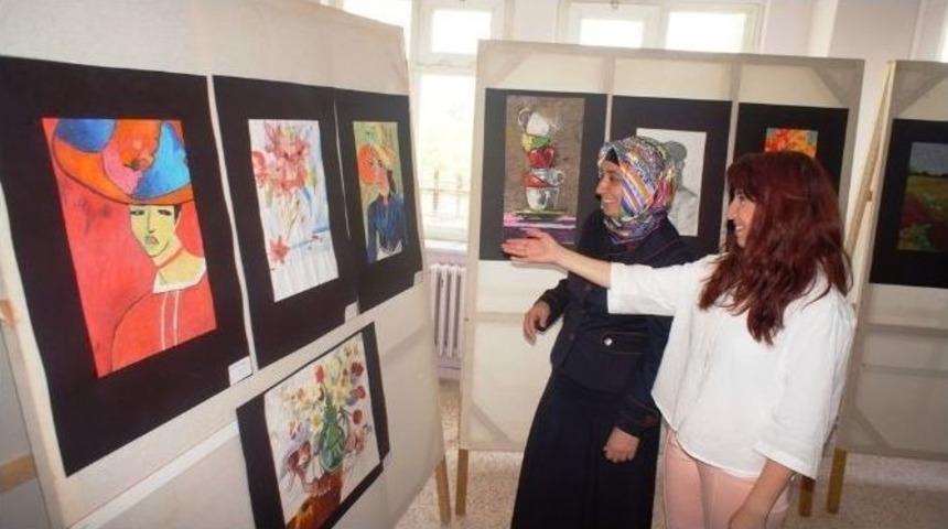 Sarıg&ouml;l&rsquo;de Resim Sergisi İlgi G&ouml;rd&uuml;