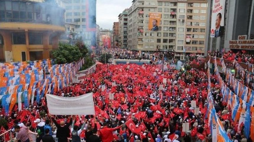 Rize&rsquo;de &ldquo;başkanına Sahip &Ccedil;ık&rdquo; Y&uuml;r&uuml;y&uuml;ş&uuml; D&uuml;zenlendi