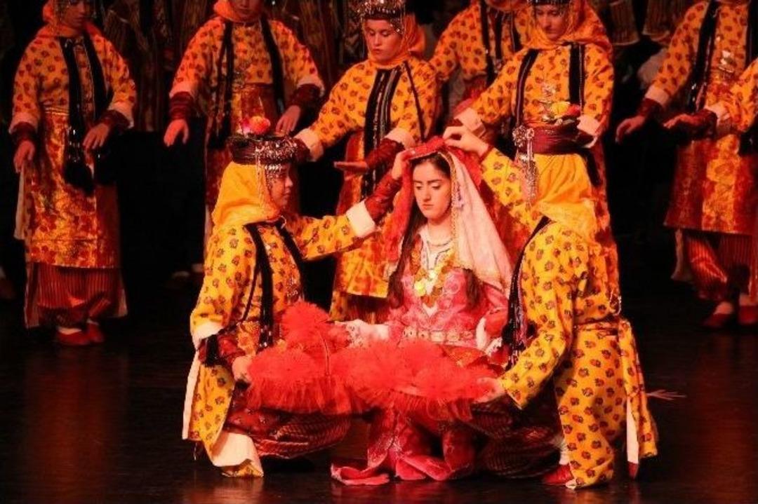 Samsun&rsquo;da &ldquo;oyunlu T&uuml;rk&uuml;ler&rdquo; Gecesi