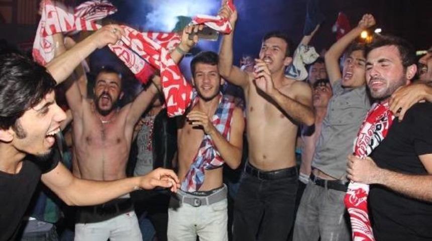 Antalya&rsquo;Da S&uuml;per Lig Sevinci