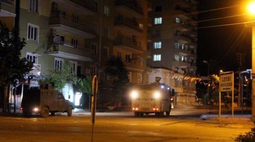 Diyarbakır'da Hdp Mitinginde Patlama: 2 &Ouml;l&uuml;, 90 Yaralı (9)