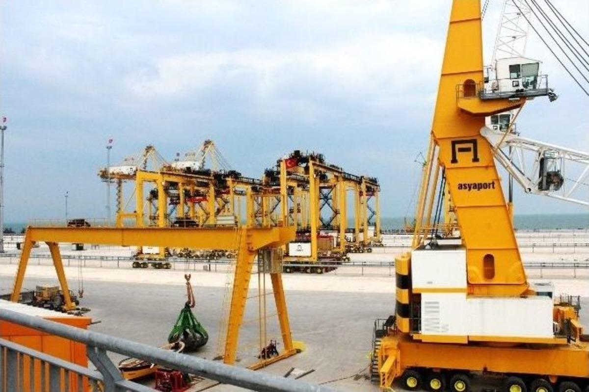 T&uuml;rkiye Limanları Derneği 2015 Yılı İlk Genel Kurulu Asyaport Limanında Yapıldı