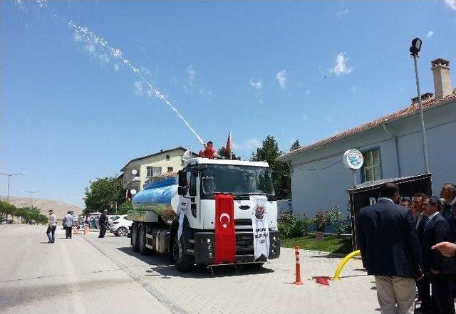 &Ccedil;evre Bakanlığı Darende Belediyesine Araz&ouml;z Hibe Etti 1