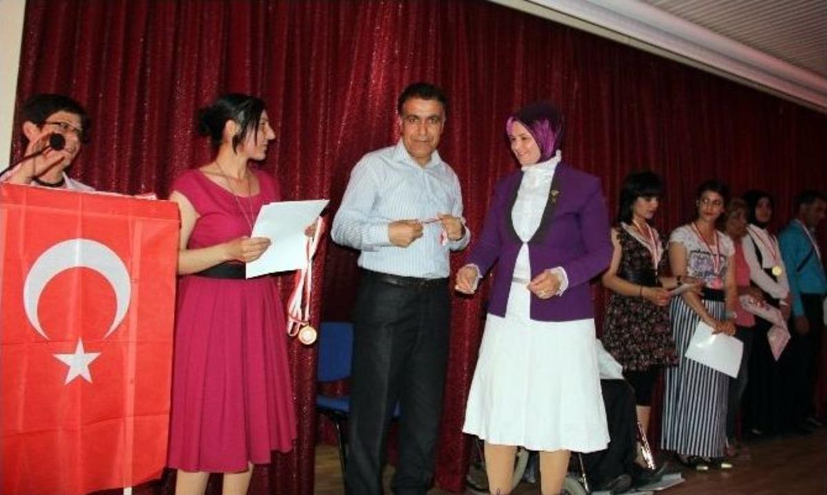 Iğdır&rsquo;da Aile İ&ccedil;i İletişim Ve Toplumsal Sorunlar Derneği&rsquo;nin Etkinliği