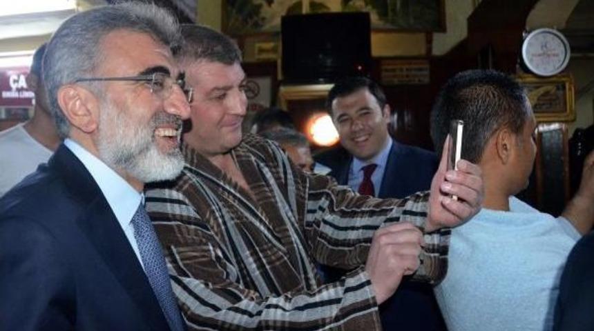 Bakan Yıldız, &Ccedil;alışanları Kıramadı Tarihi Hamama Gitti
