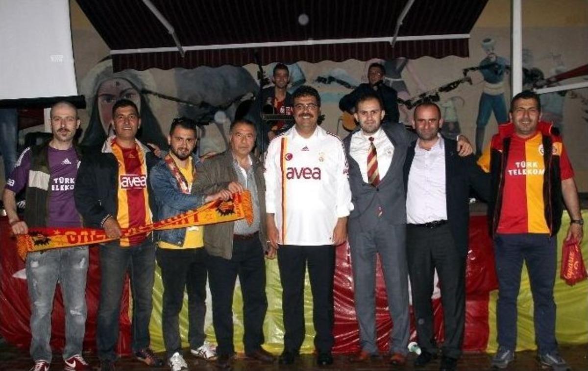 Bozkurt&rsquo;taki Galatasaraylılar 20. Şampiyonluklarını Kutladı