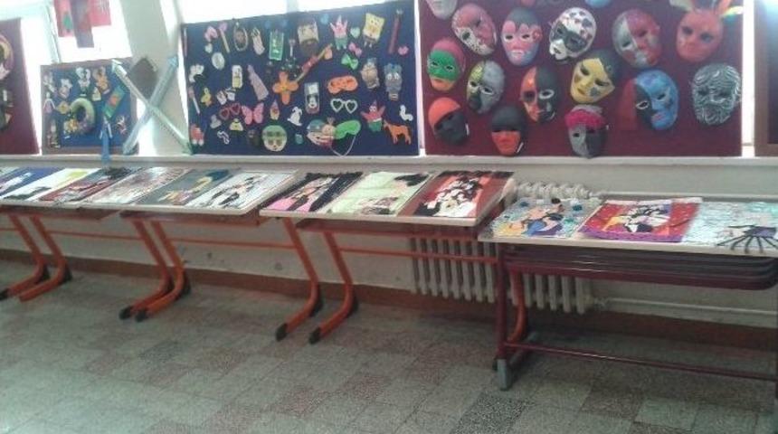 Orhangazi Ortaokulu&rsquo;nda G&ouml;rsel Sanatlar Ve Teknoloji Tasarım Sergisi